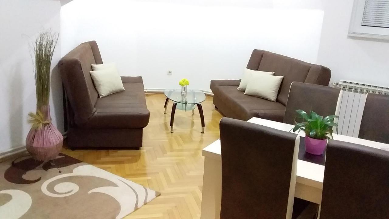 Apartment Villa Merci Сараево Стая снимка